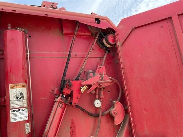 Gehl 2780 Round Baler
