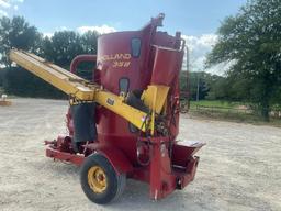 New Holland 358 Grinder Mixer