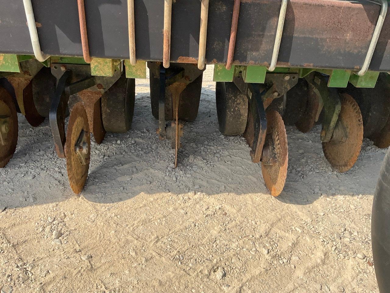 John Deere 1530 Grain Drill