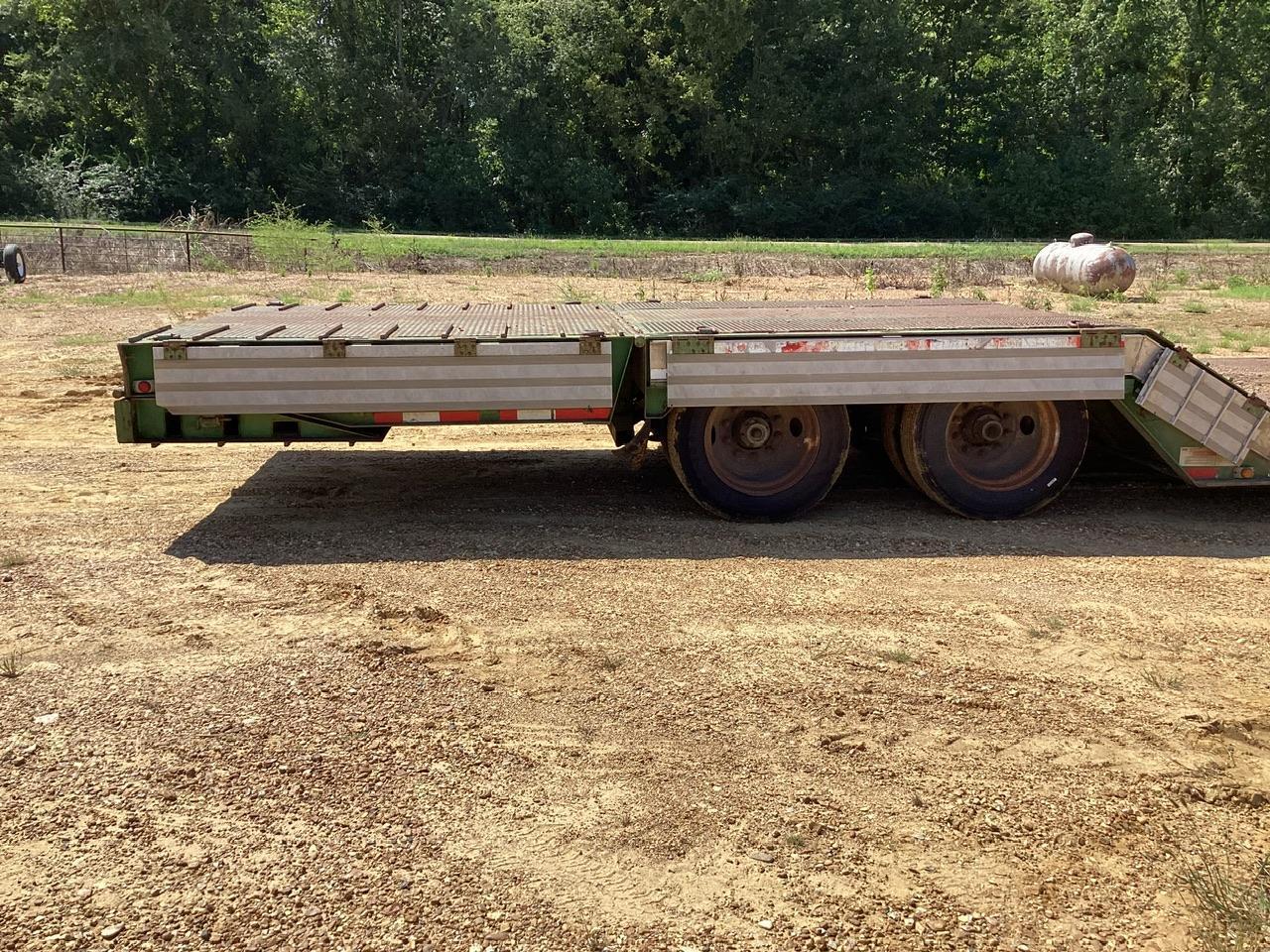 1999 Wilson Muvall Trailer