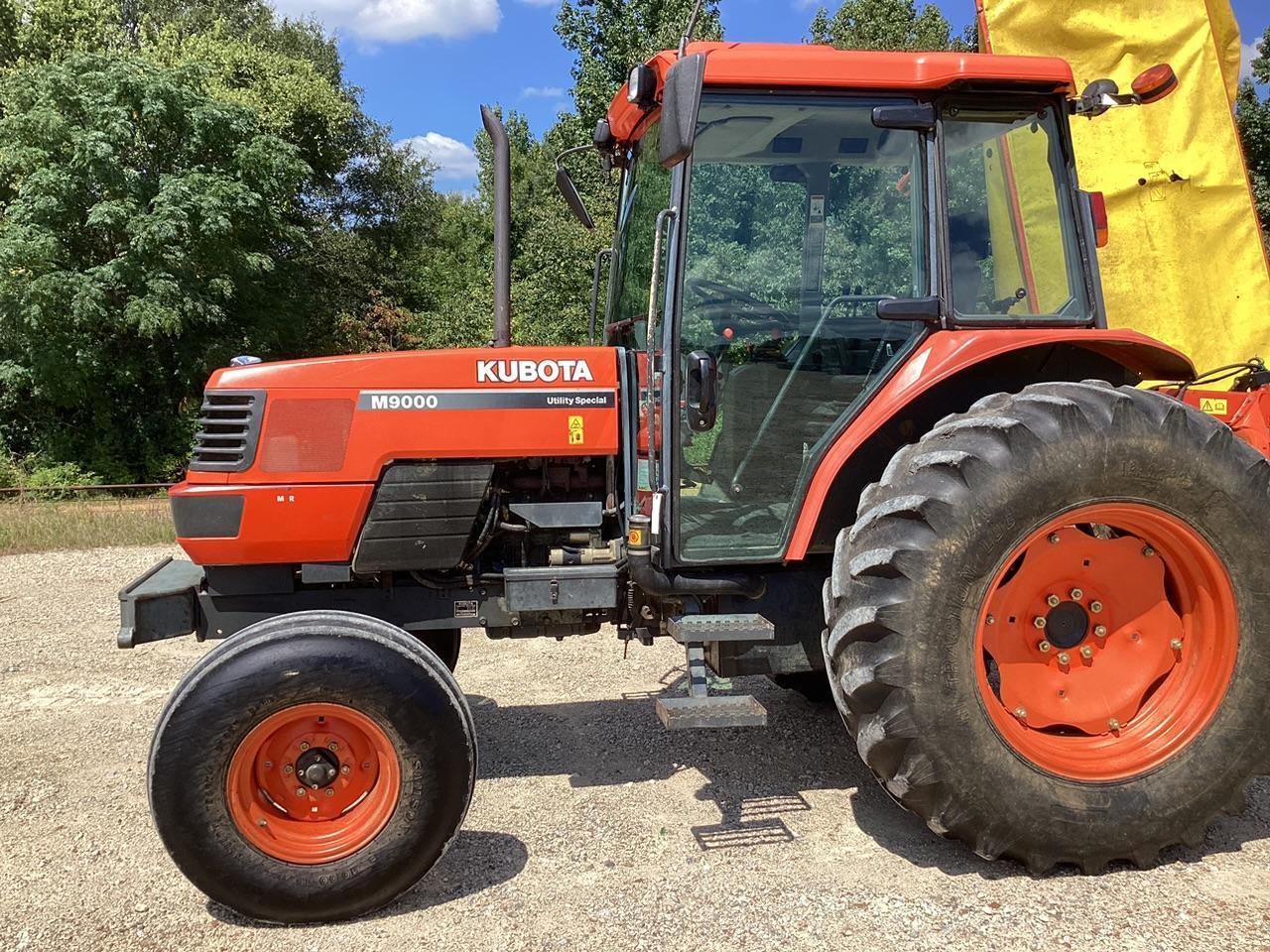 2002 Kubota M9000 Tractor