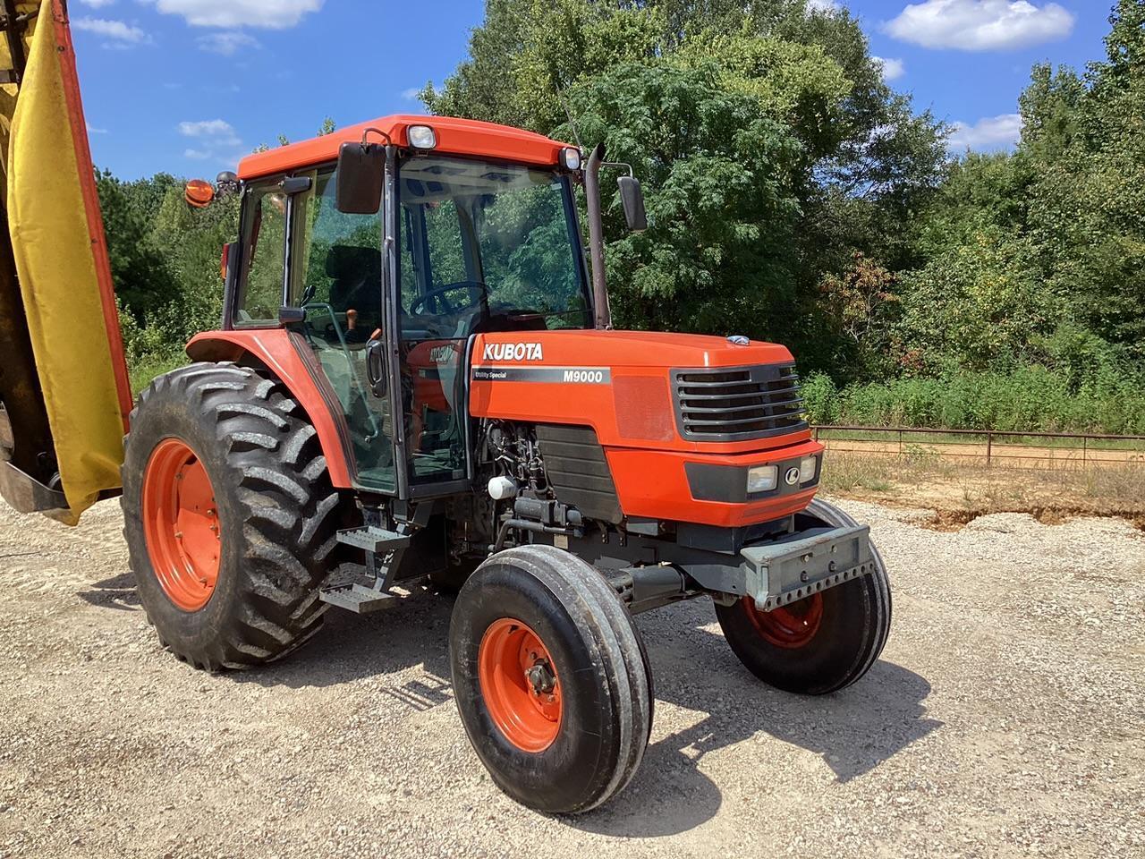2002 Kubota M9000 Tractor