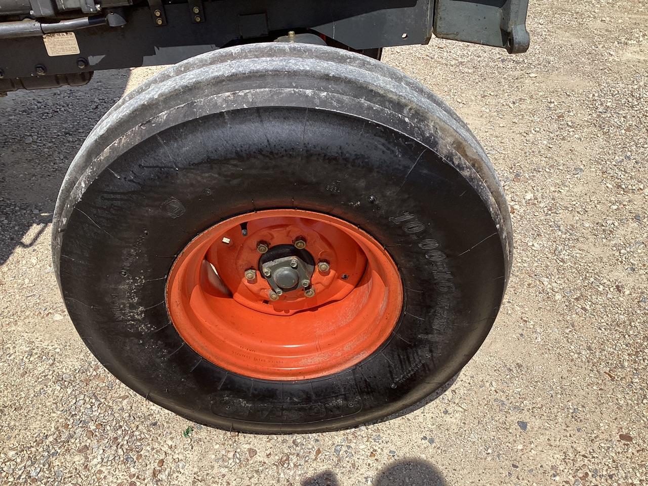 2002 Kubota M9000 Tractor