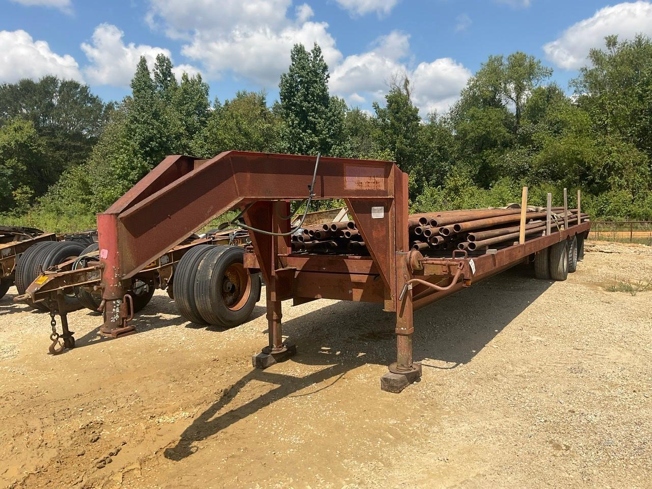 1985 Longneck Gooseneck Trailer