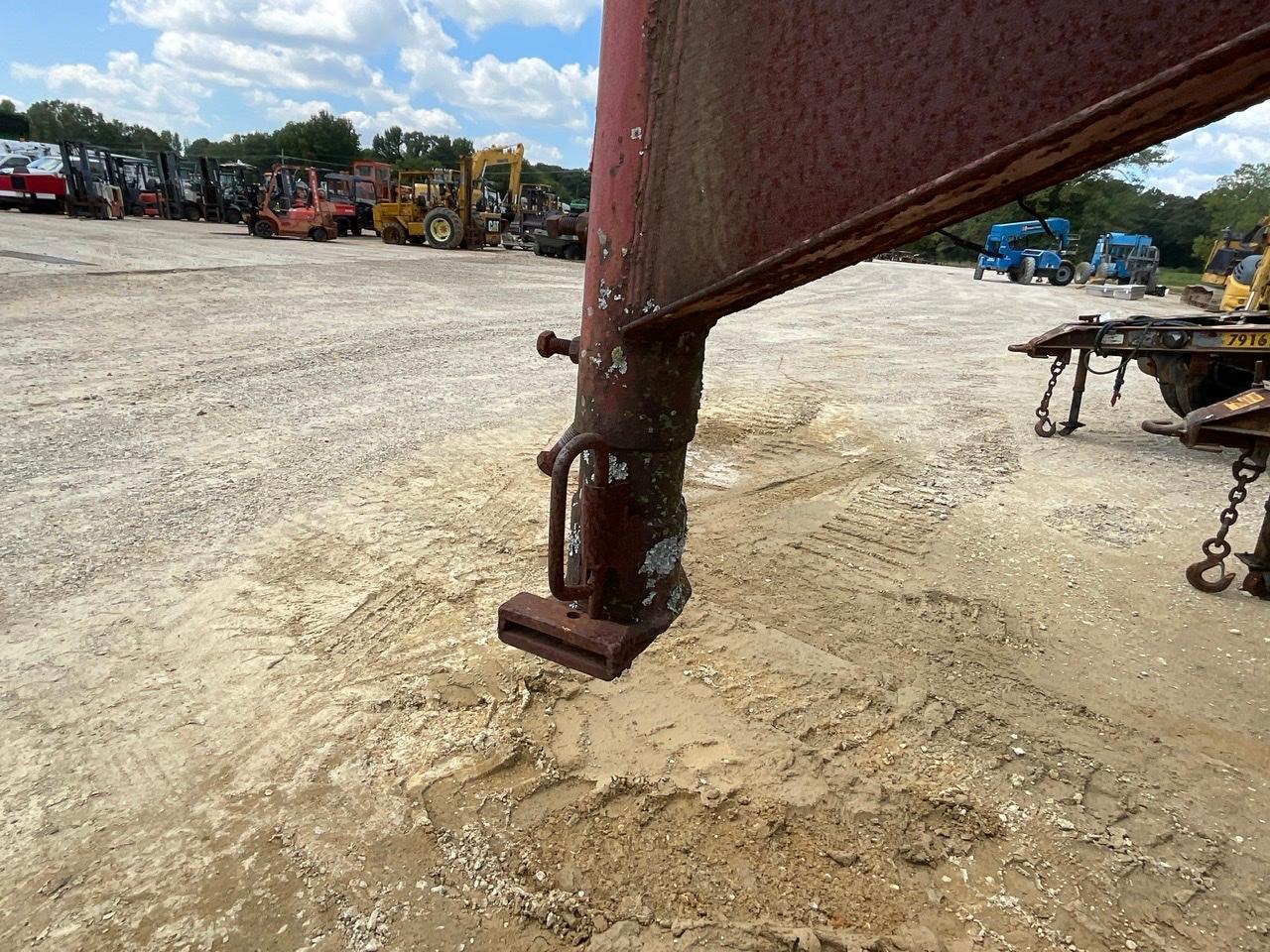 1985 Longneck Gooseneck Trailer