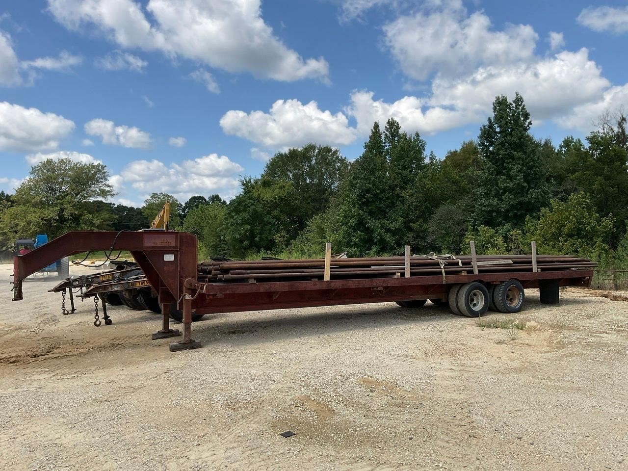 1985 Longneck Gooseneck Trailer