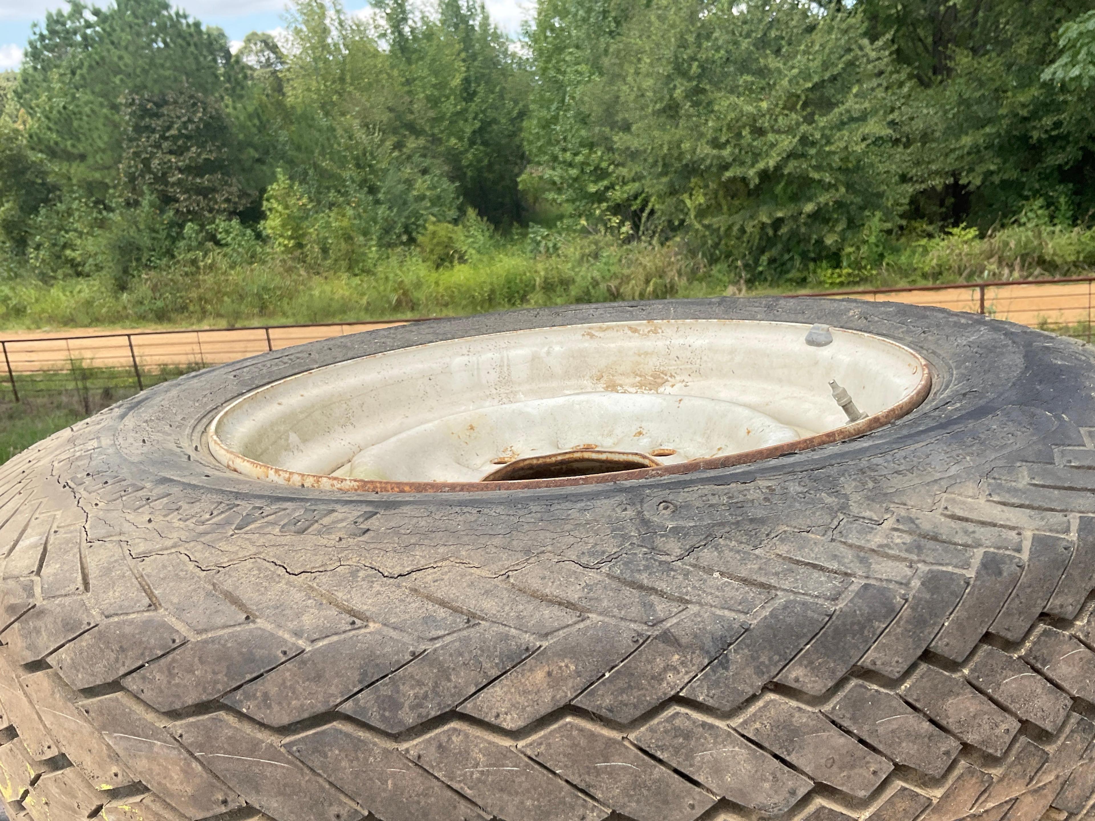 Donahue Gooseneck Dump Trailer