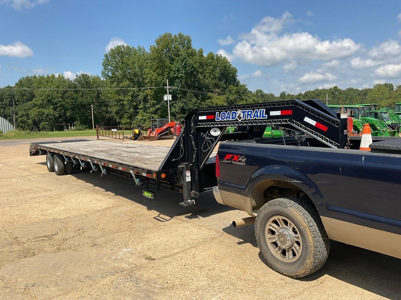2020 Load Trail 40' Gooseneck Trailer