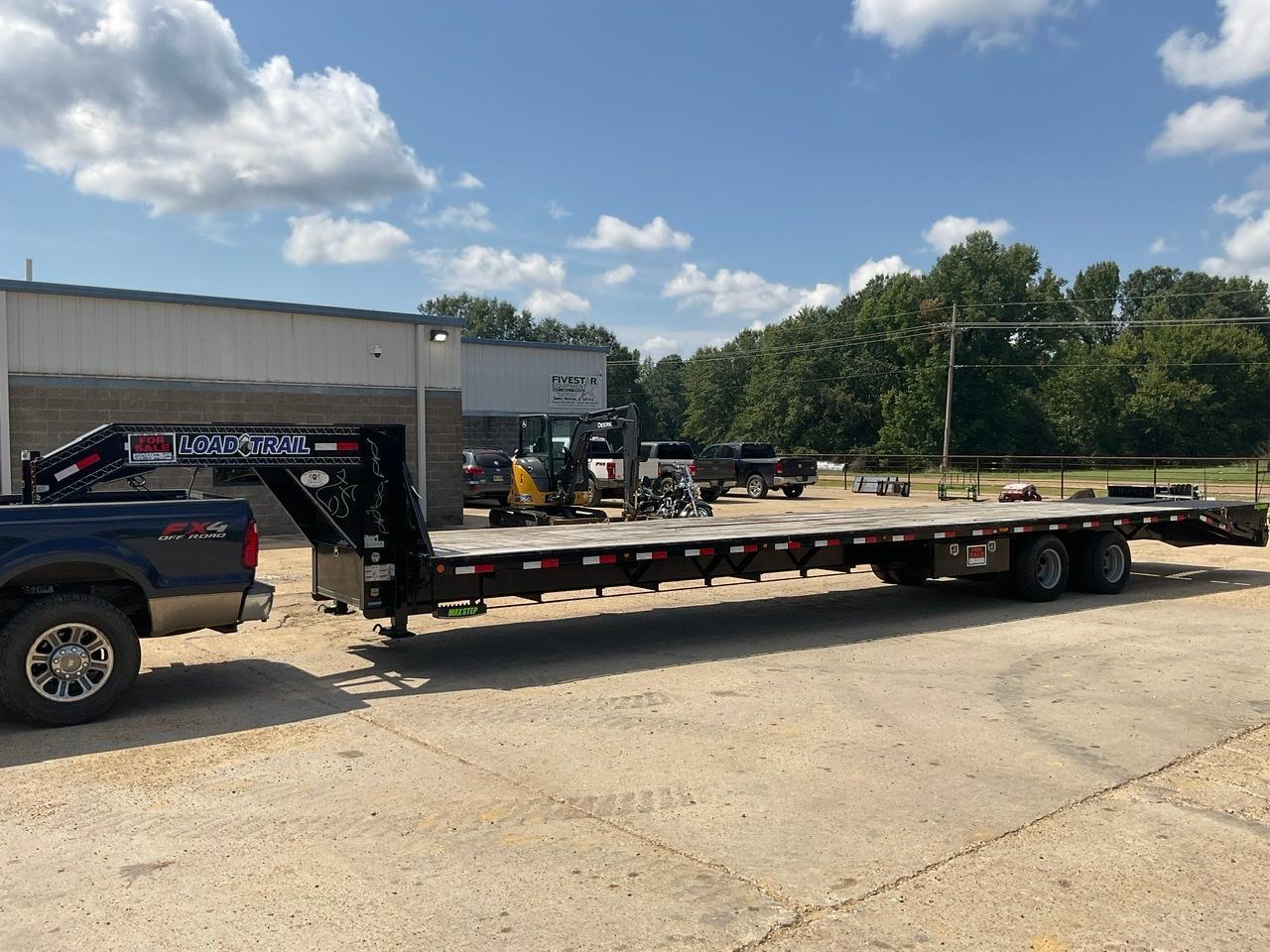 2020 Load Trail 40' Gooseneck Trailer