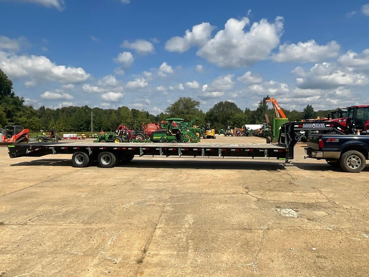 2020 Load Trail 40' Gooseneck Trailer
