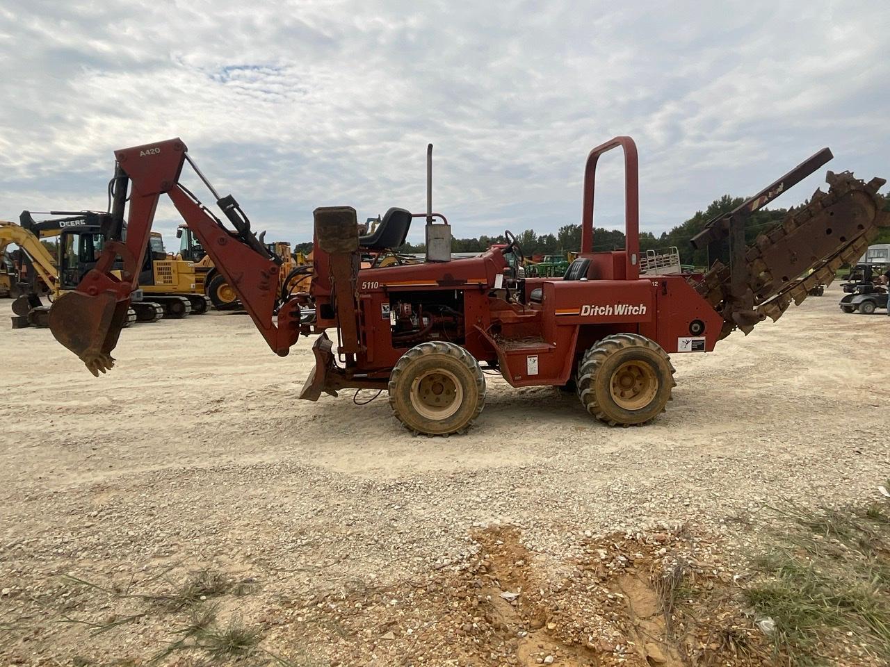 Ditch Witch 5110 Trencher