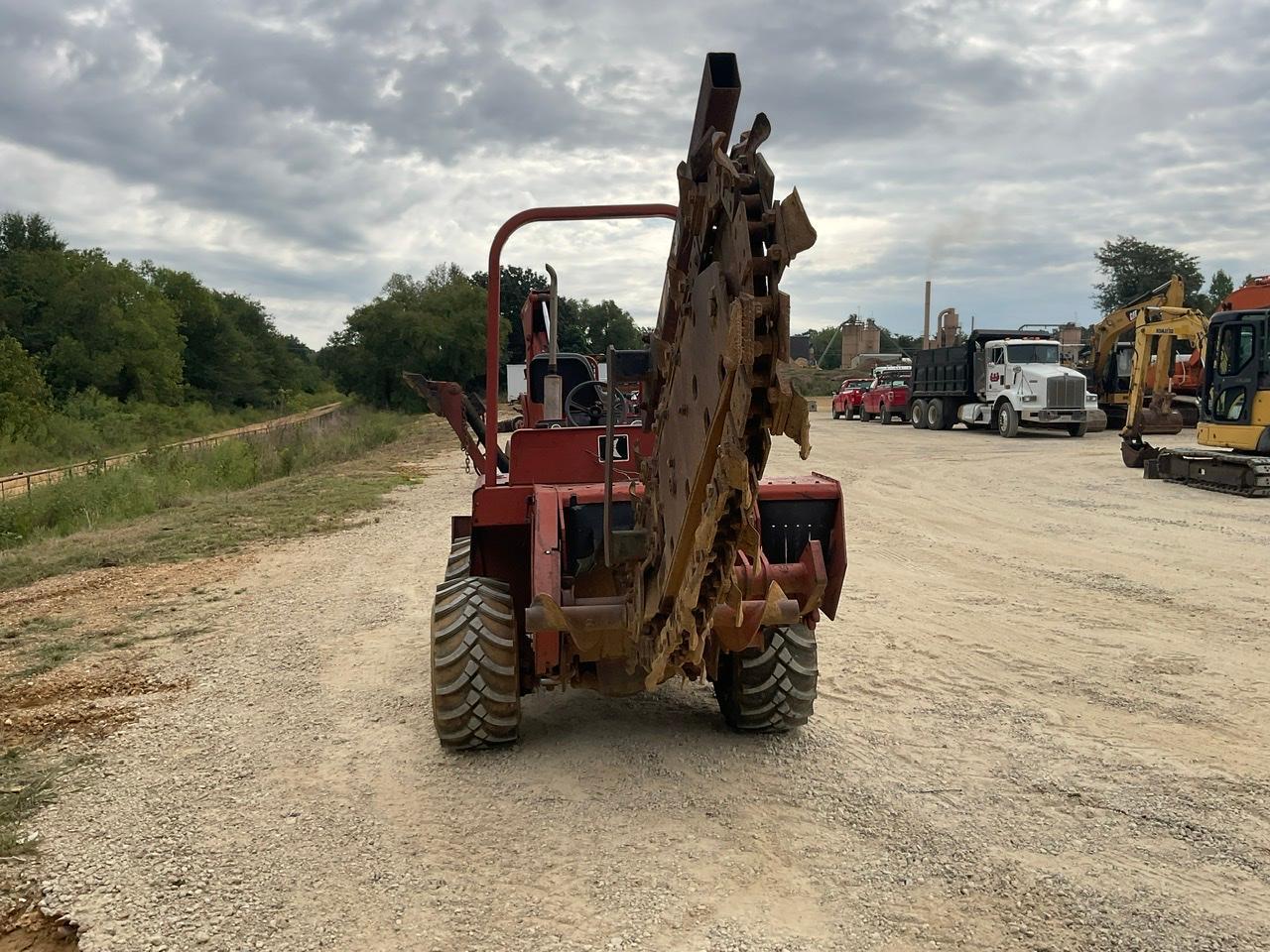 Ditch Witch 5110 Trencher