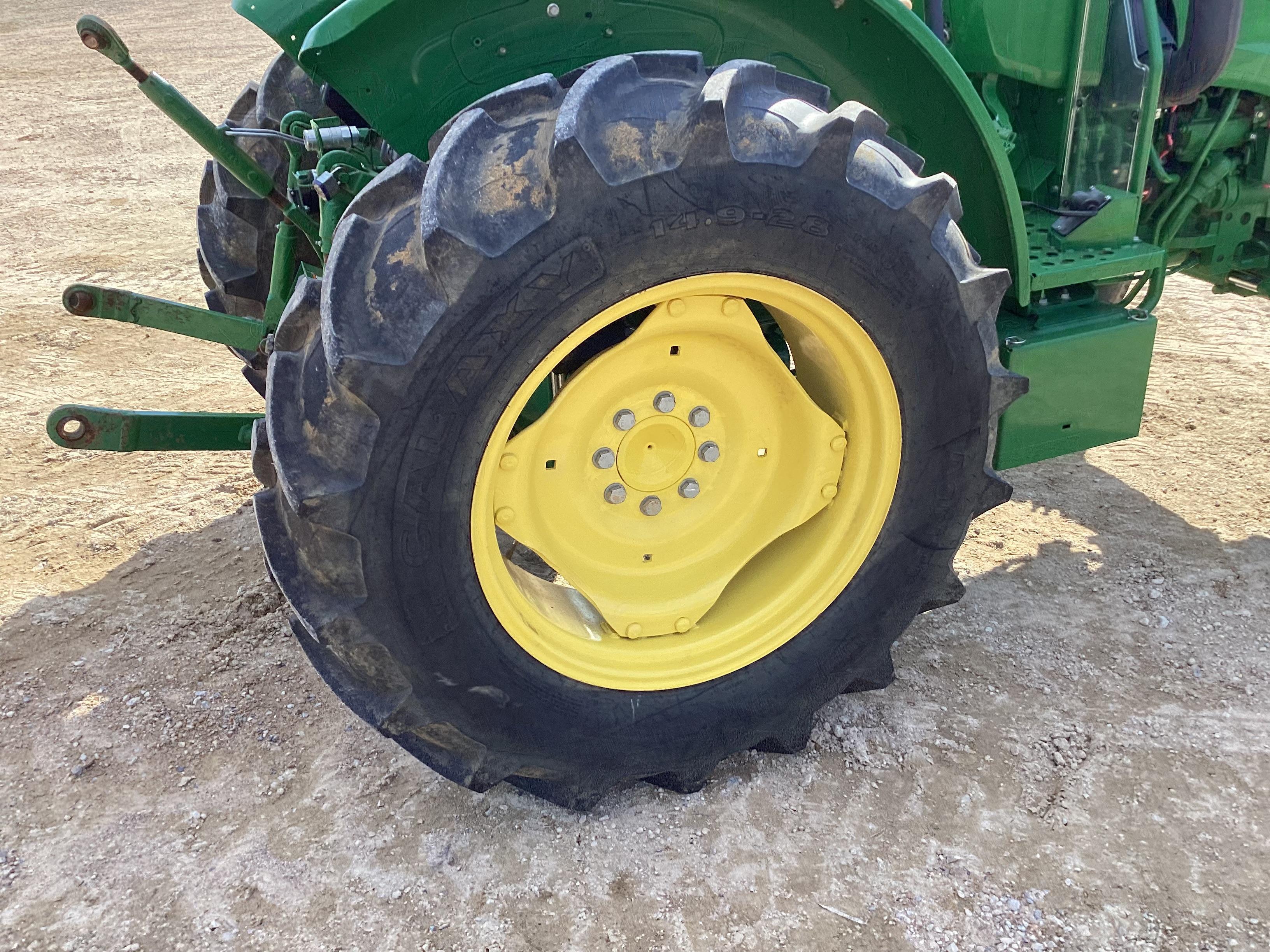 2019 John Deere 5045E Tractor 2WD