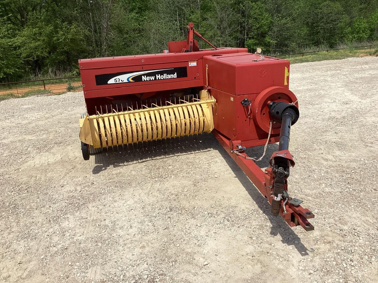 New Holland 570 Square Baler