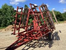 Case 568 Cultivator