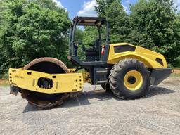 2017 Bomag BW211PD-5 Roller