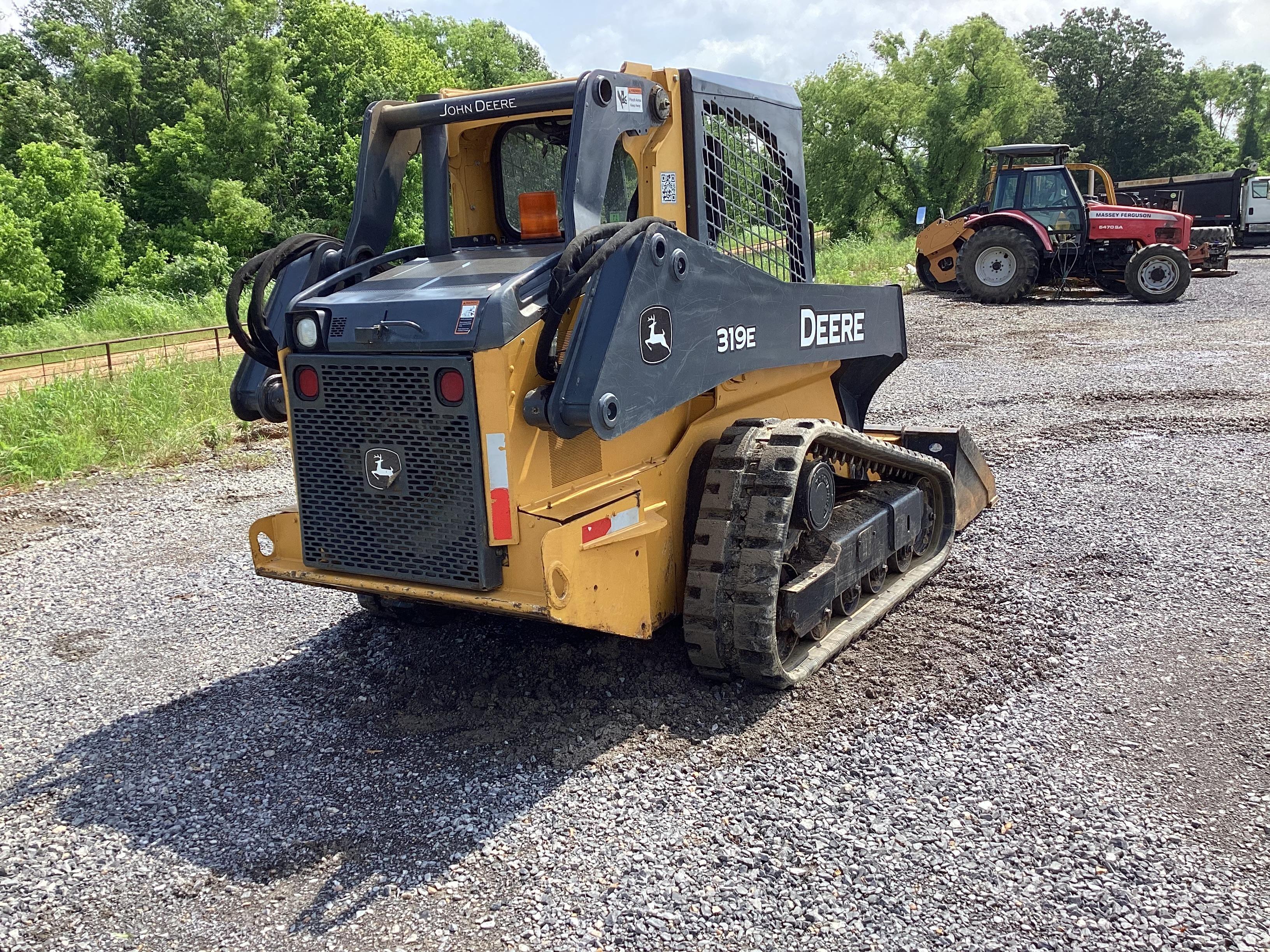 2015 Deere 319E Skid Steer