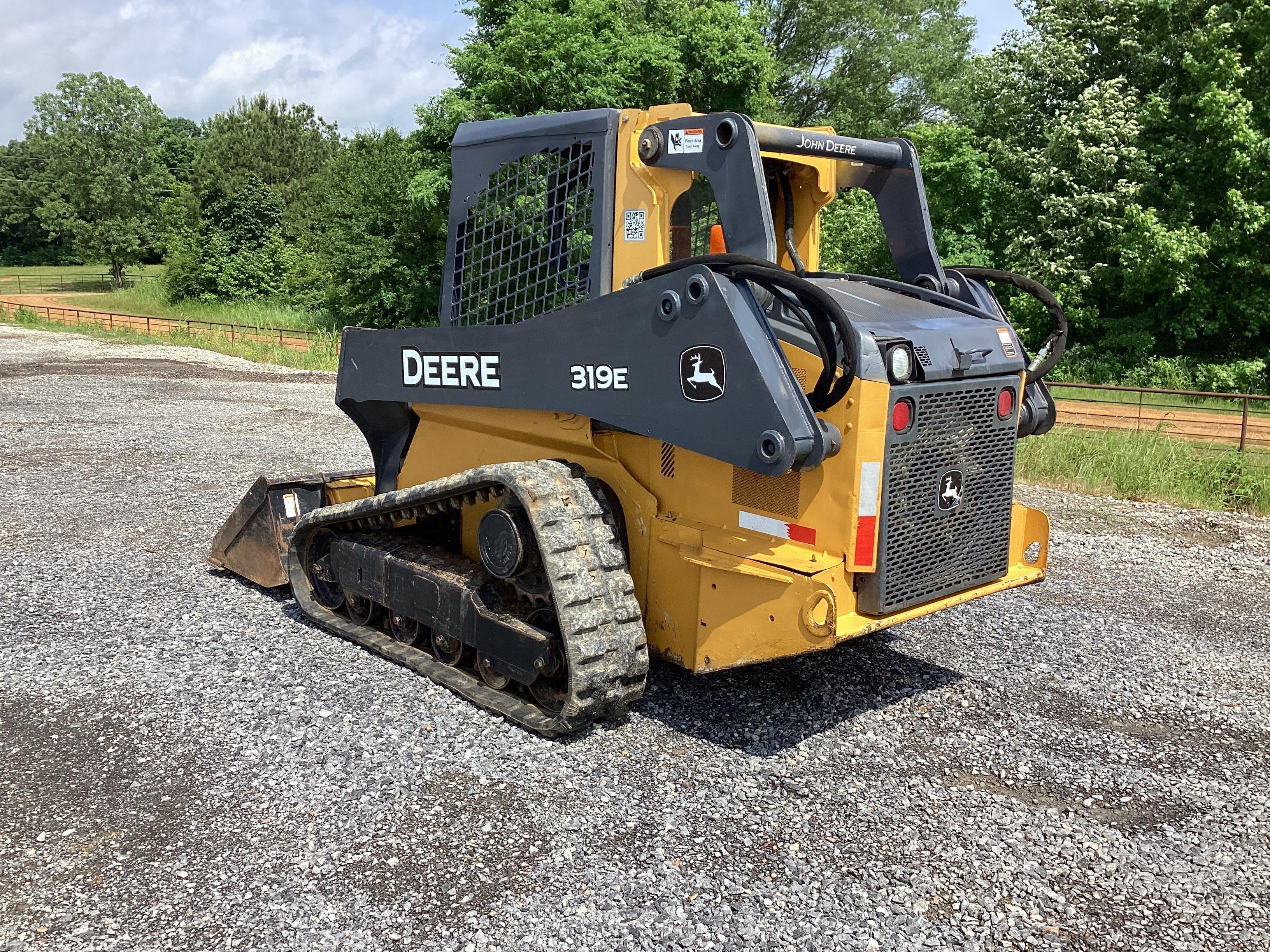 2015 Deere 319E Skid Steer