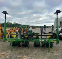 John Deere 1700 No Till Planter
