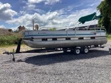 Sun Tracker Pontoon Boat