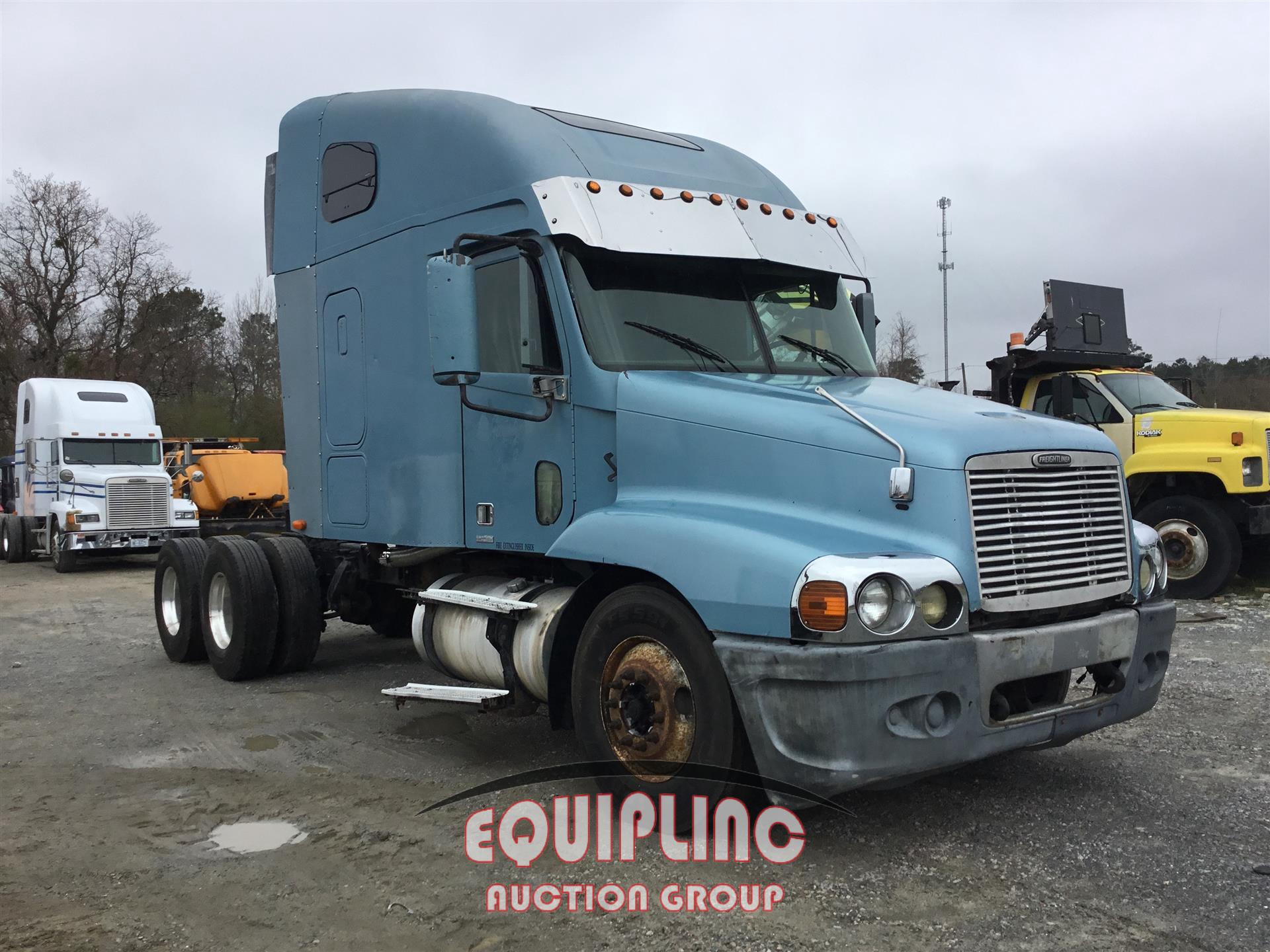 2002 FREIGHTLINER CENTURY CLASS