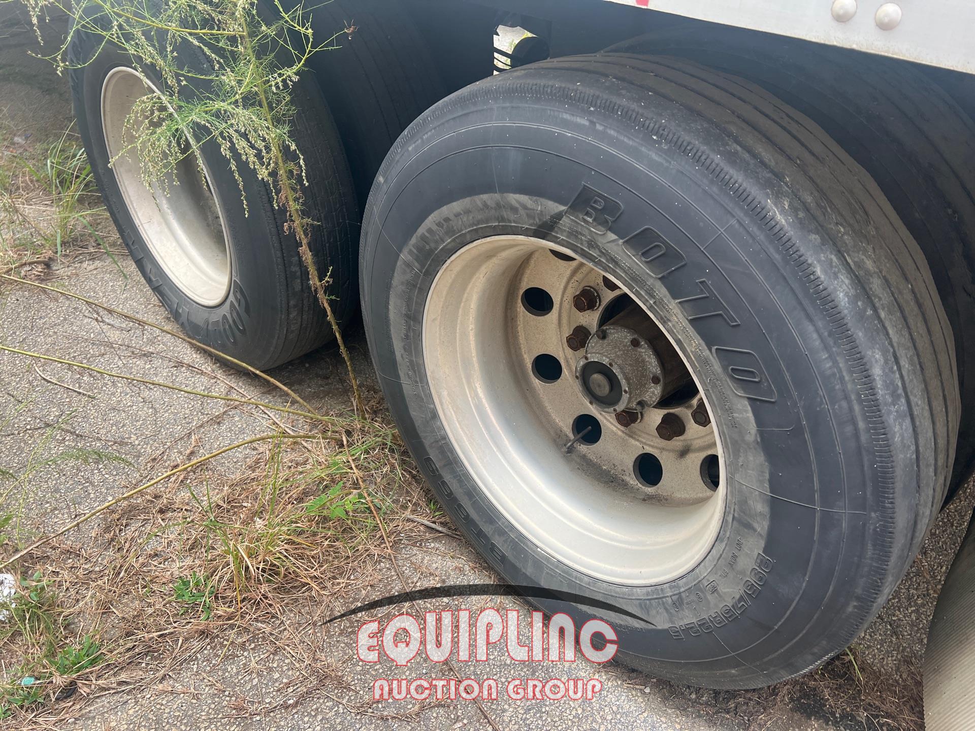 2004 UTLITY VS2RA 53FT REEFER TRAILER