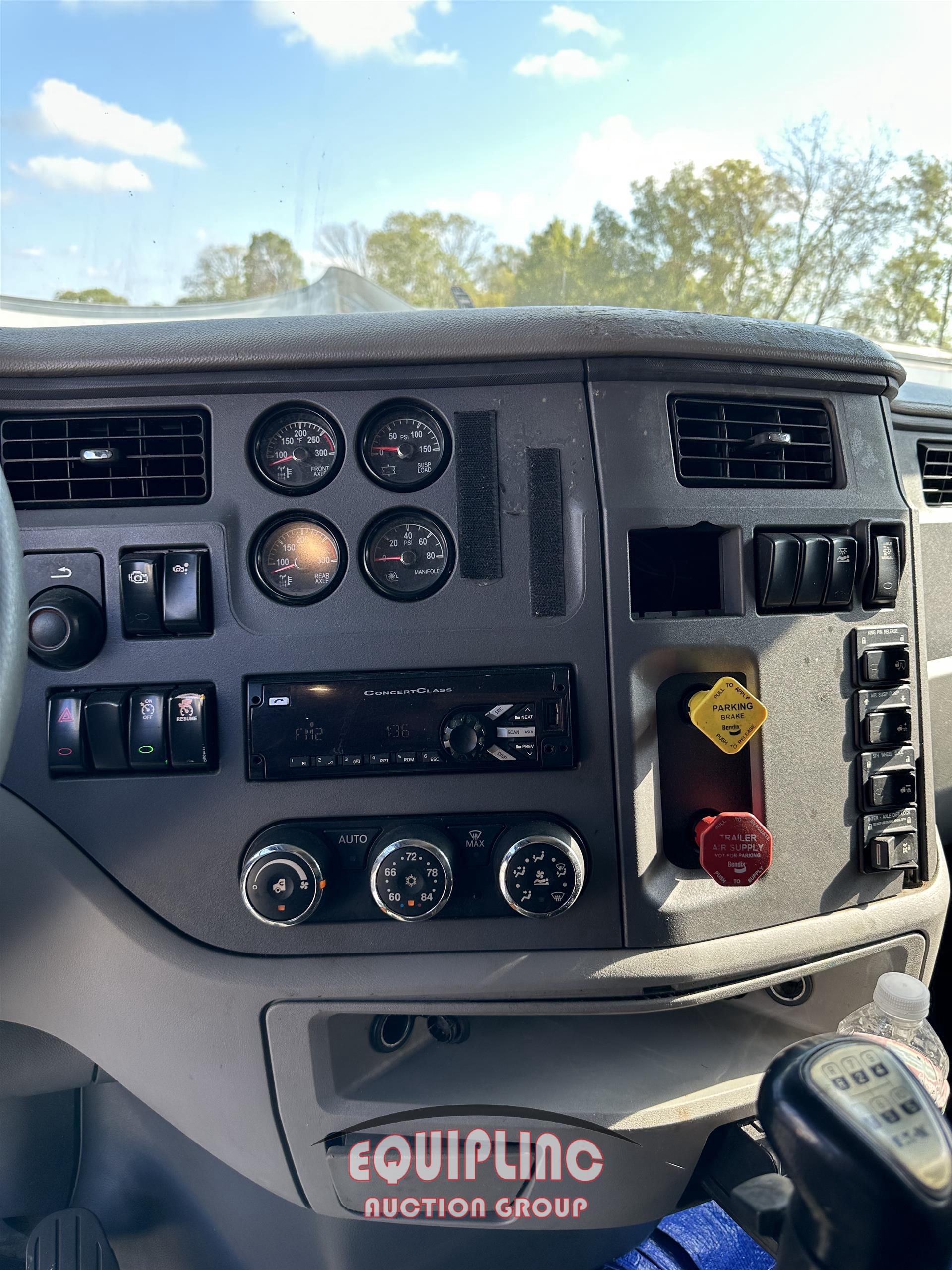 2017 Peterbilt 579