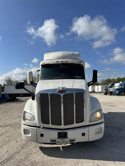 2017 Peterbilt 579