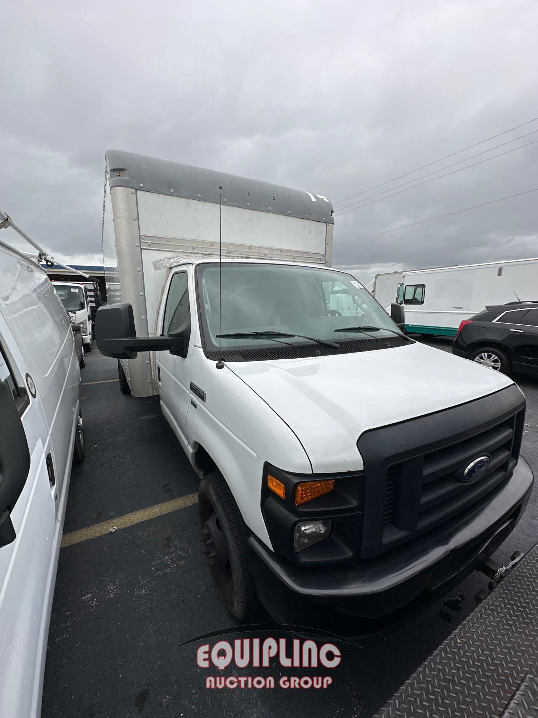 2014 FORD E350 BOX TRUCK