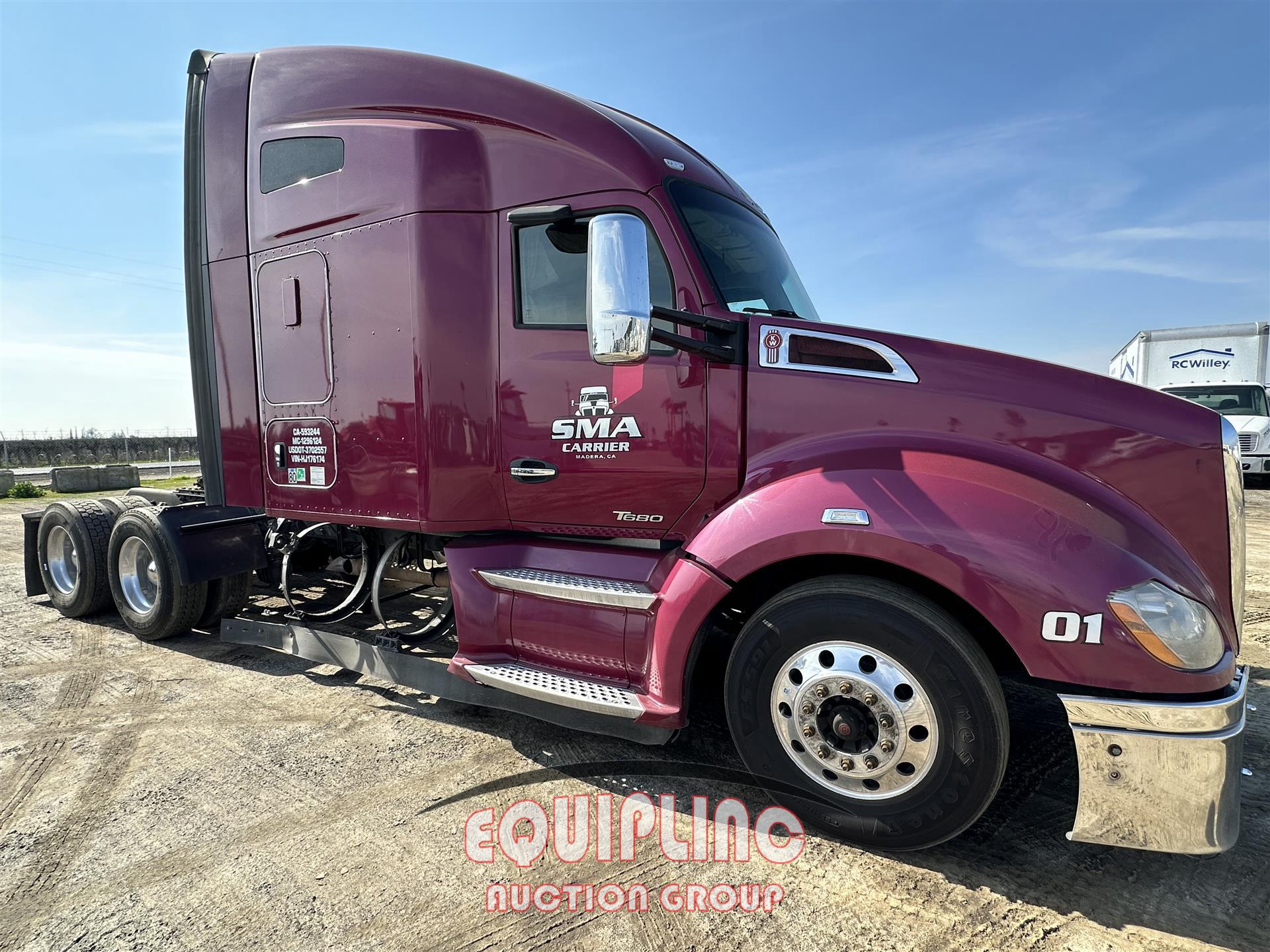 2017 KENWORTH T680 TANDEM AXLE SLEEPER