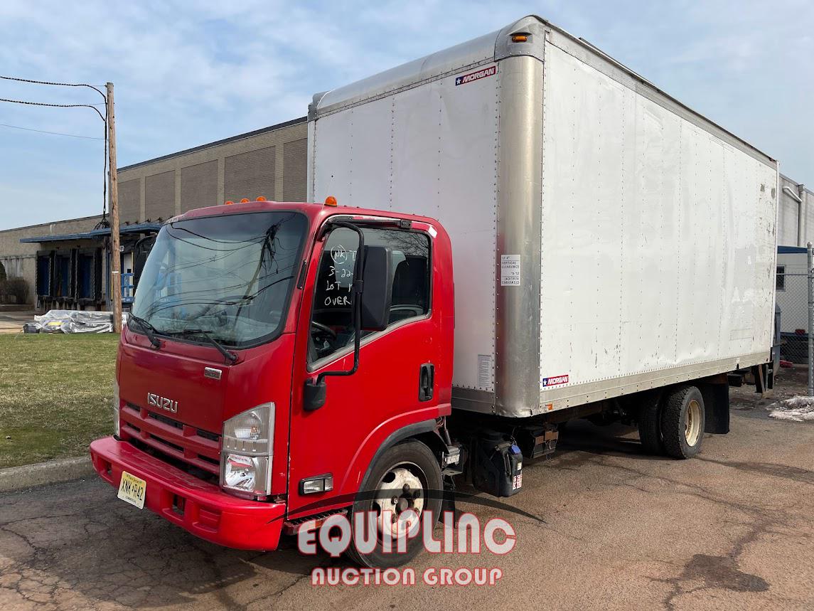 2015 ISUZU NPR BOX TRUCK WITH ROLL UP DOOR /LIFT GATE