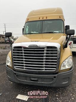 2018 FREIGHTLINER CASCADIA SLEEPER