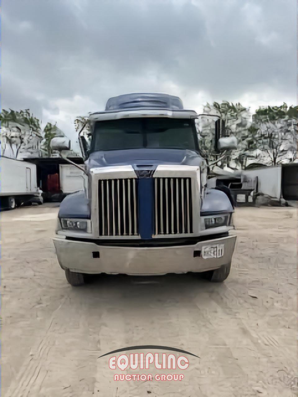 2017 WESTERN STAR 5700 XE TANDEM AXLE SLEEPER