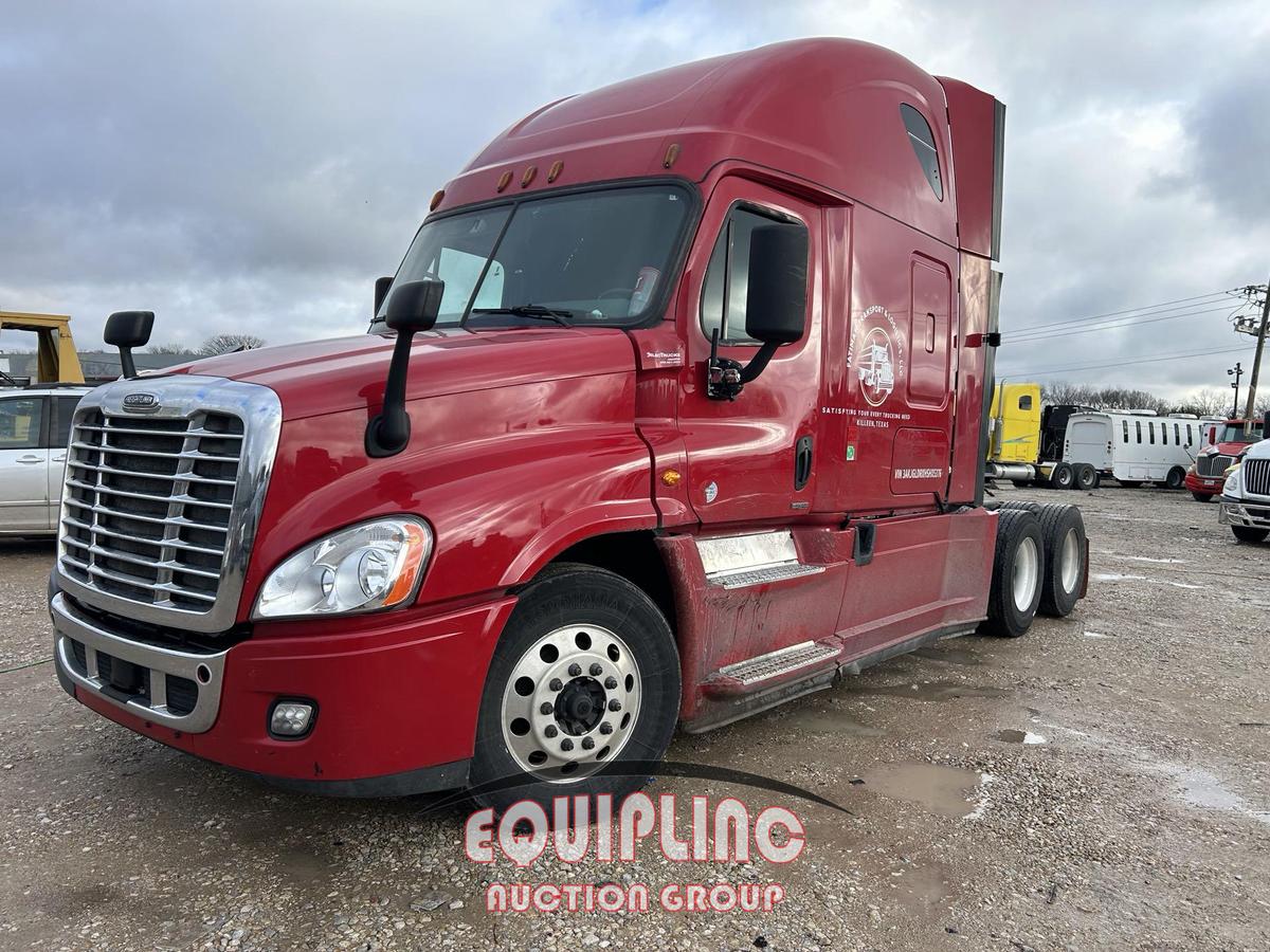 2017 FREIGHTLINER CASCADIA CA125SLP TANDEM AXLE SLEEPER