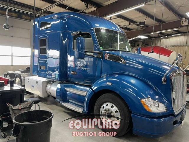 2019 KENWORTH T680 SLEEPER