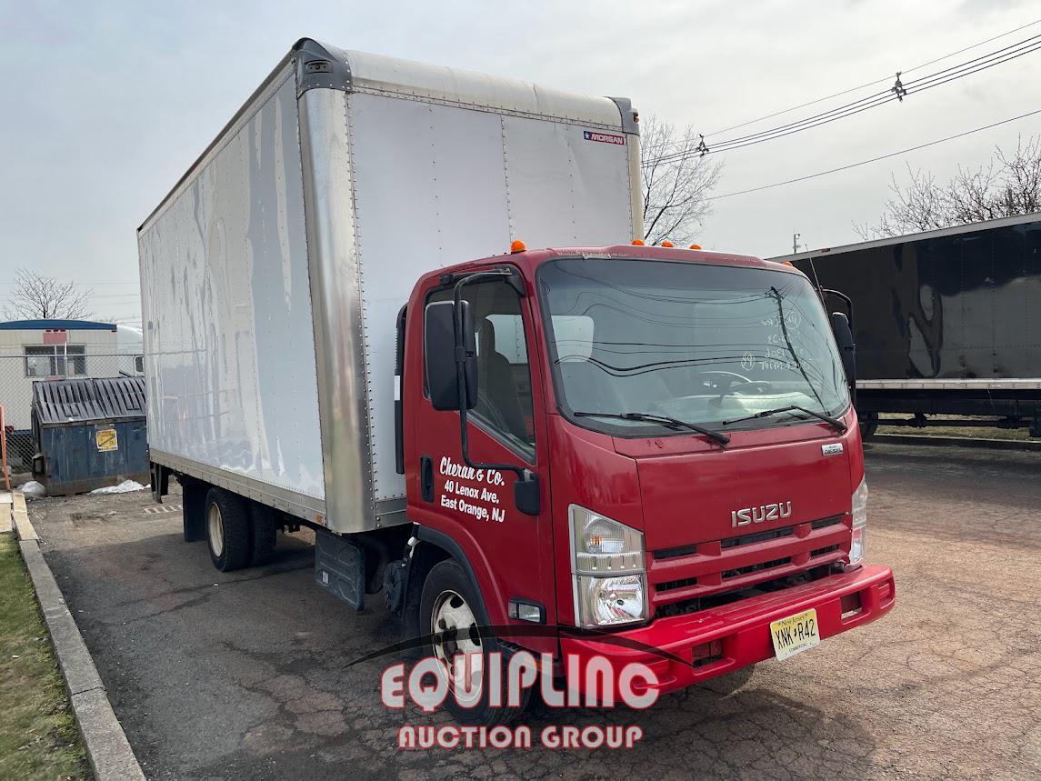 2015 ISUZU NPR BOX TRUCK WITH ROLL UP DOOR /LIFT GATE