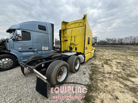 2017 PETERBILT 579 TANDEM AXLE SLEEPER