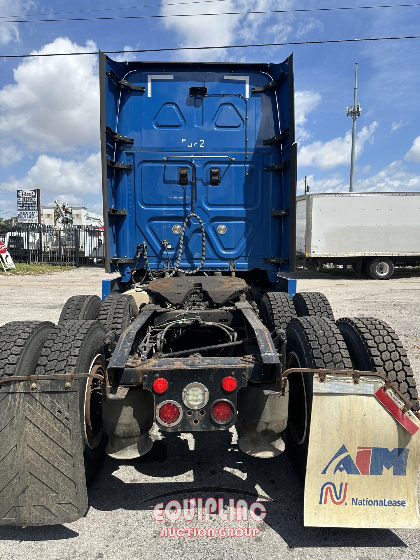 2016 FREIGHLTINER CASCADIA TANDEM AXLE SLEEPER