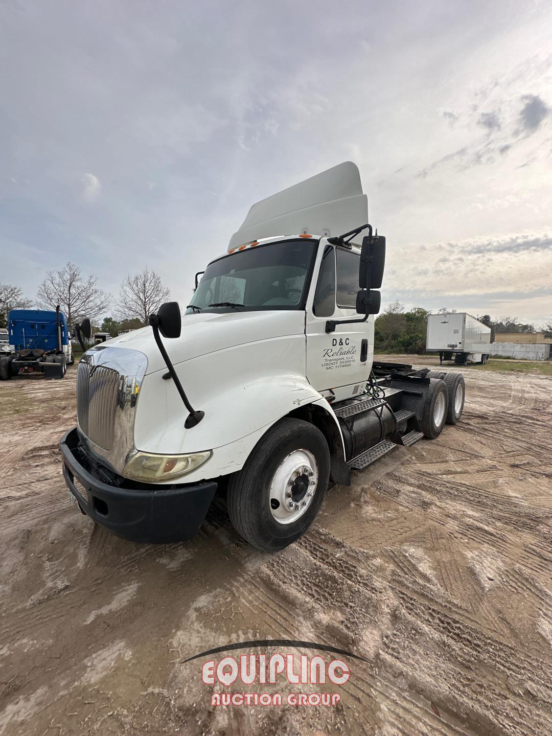 2007 INTERNATIONAL 8600 TANDEM AXLE DAY CAB