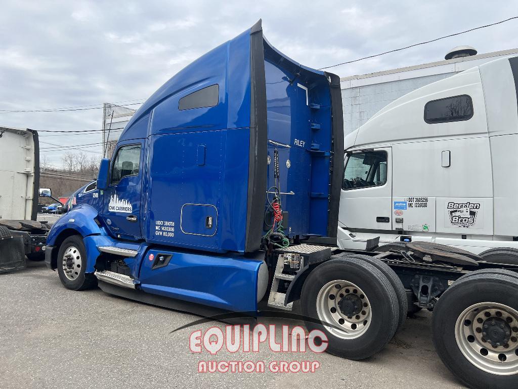 2019 KENWORTH T680 SLEEPER TRUCK