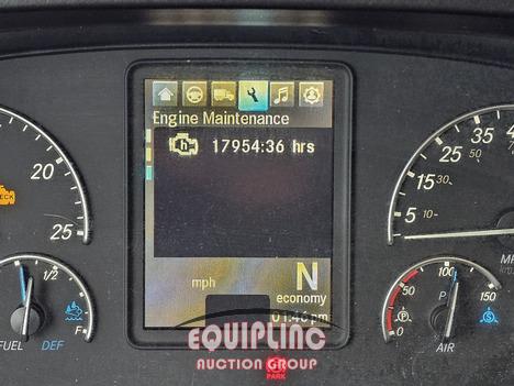 2018 FREIGHTLINER PT126SLP TANDEM AXLE SLEEPER