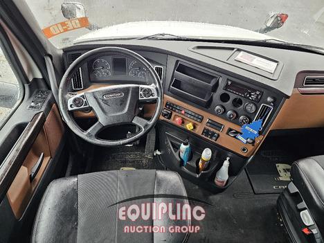 2018 FREIGHTLINER PT126SLP TANDEM AXLE SLEEPER