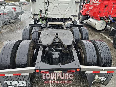 2018 FREIGHTLINER PT126SLP TANDEM AXLE SLEEPER