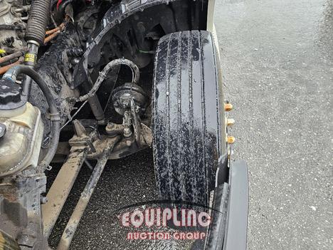 2018 FREIGHTLINER PT126SLP TANDEM AXLE SLEEPER