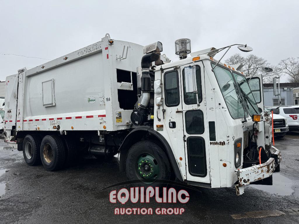 2012 Mack LEU613 REFUSE TRUCK