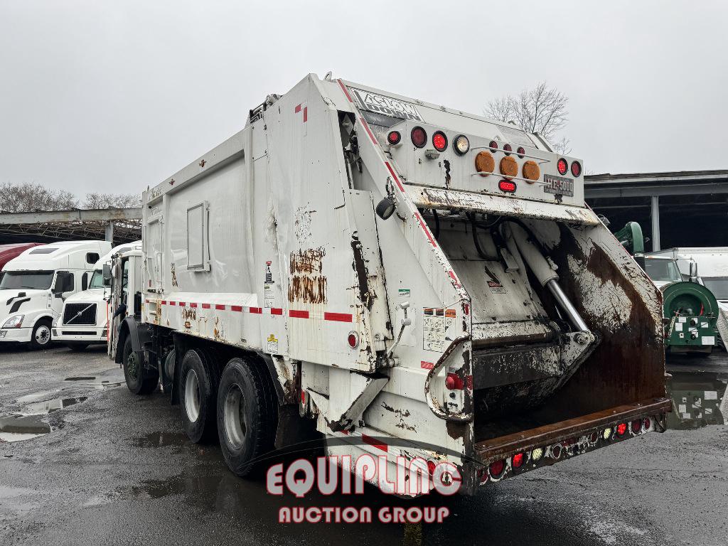 2012 Mack LEU613 REFUSE TRUCK