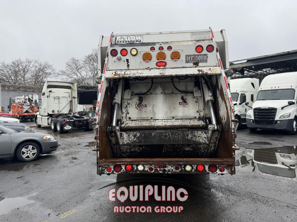 2012 Mack LEU613 REFUSE TRUCK
