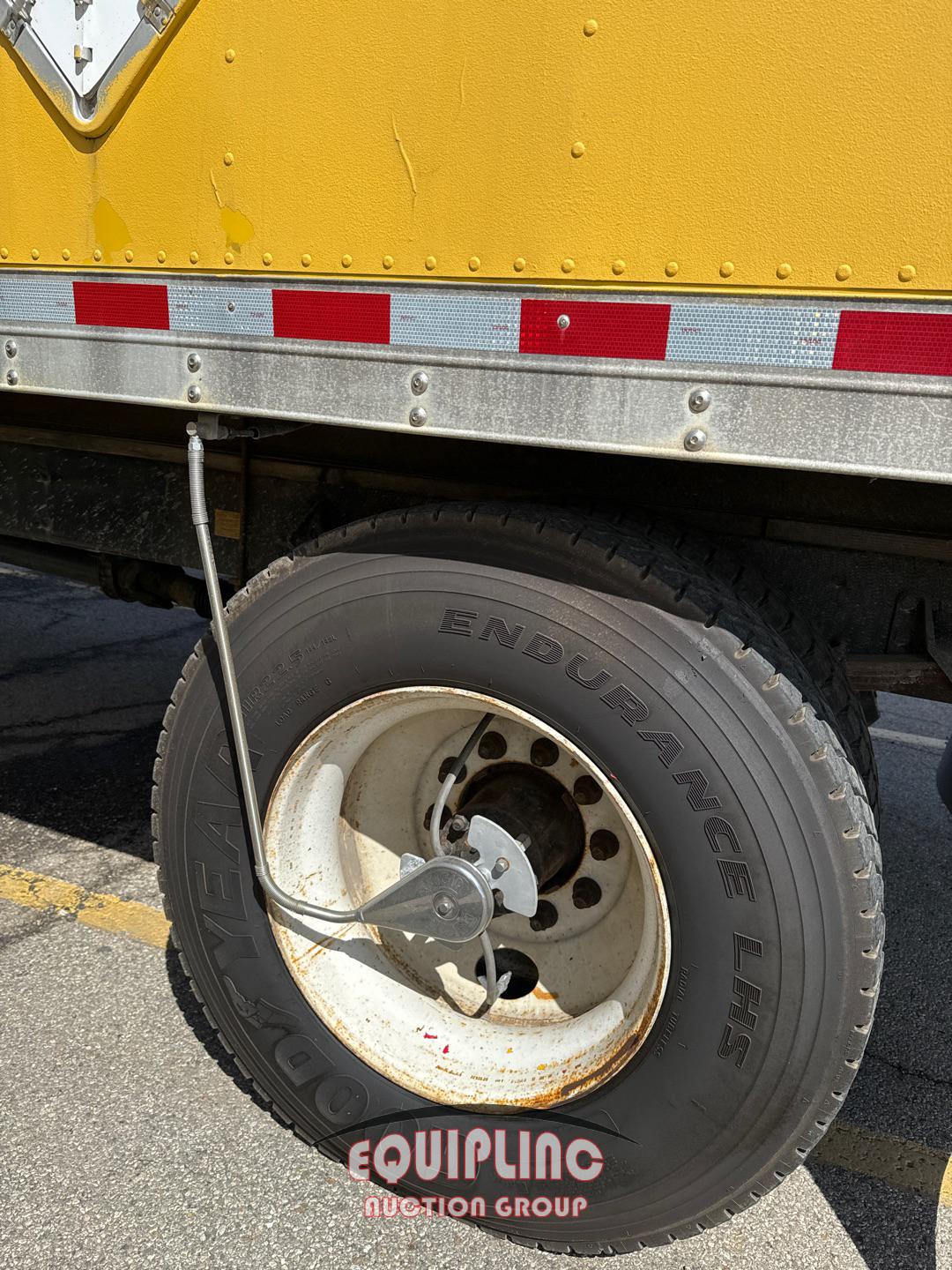 2013 FORD F-750 BOX TRUCK