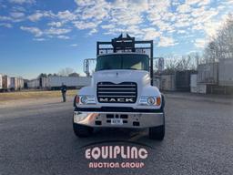 2004 Mack GRANITE GU713
