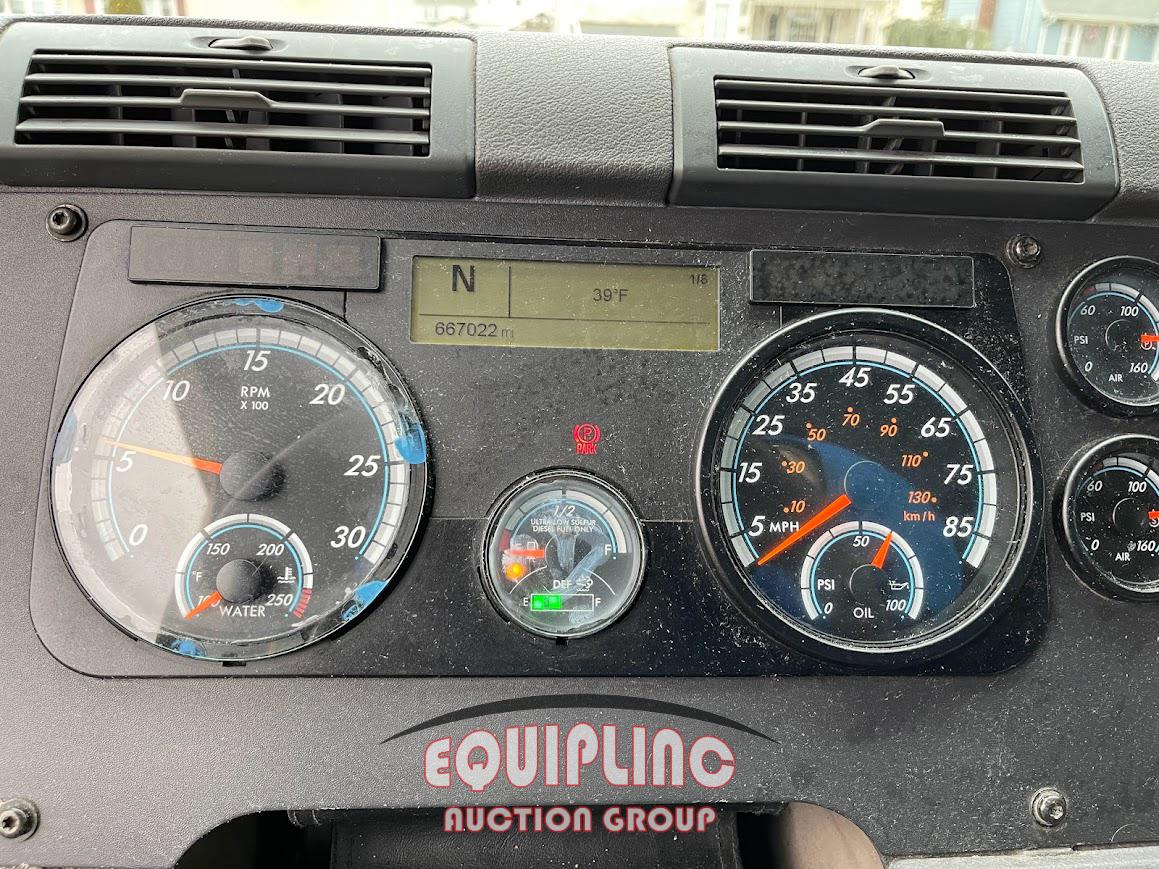 2016 FREIGHTLINER CASCADIA TANDEM AXLE SLEEPER